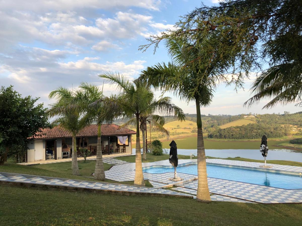 Vila Sitio Frente A Barragem Salesópolis Exteriér fotografie