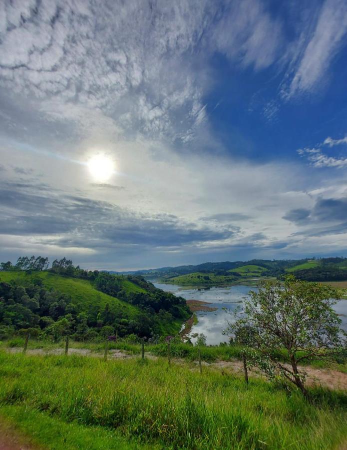 Vila Sitio Frente A Barragem Salesópolis Exteriér fotografie